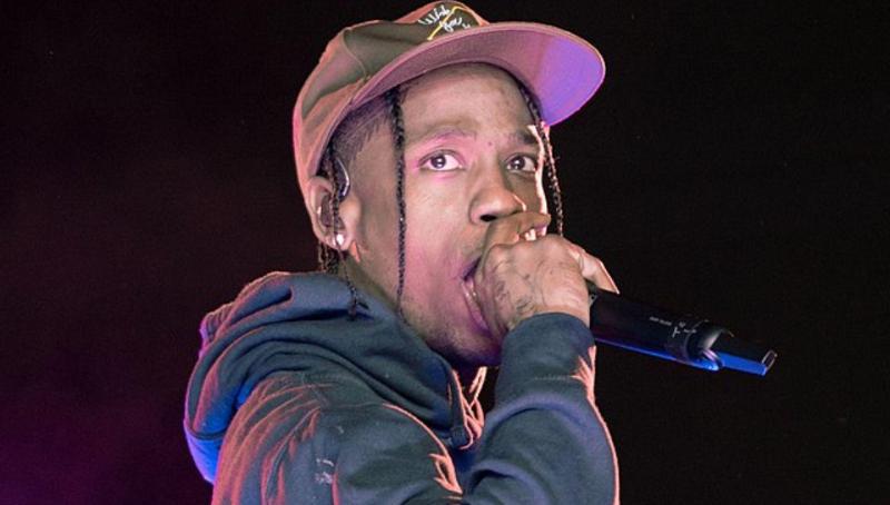 Travis Scott, i ricavi del merch alle vittime degli incendi